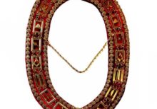 Blue Lodge Working Tools - Rhinestones Chain Collar - Gold/Silver on Red + Free Case